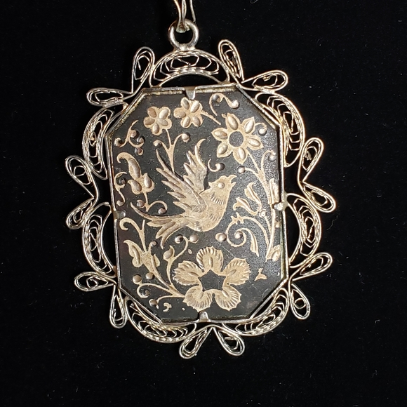 Asian influenced Damascene carved metal pendant w/extensive wire-work border - Picture 1 of 5